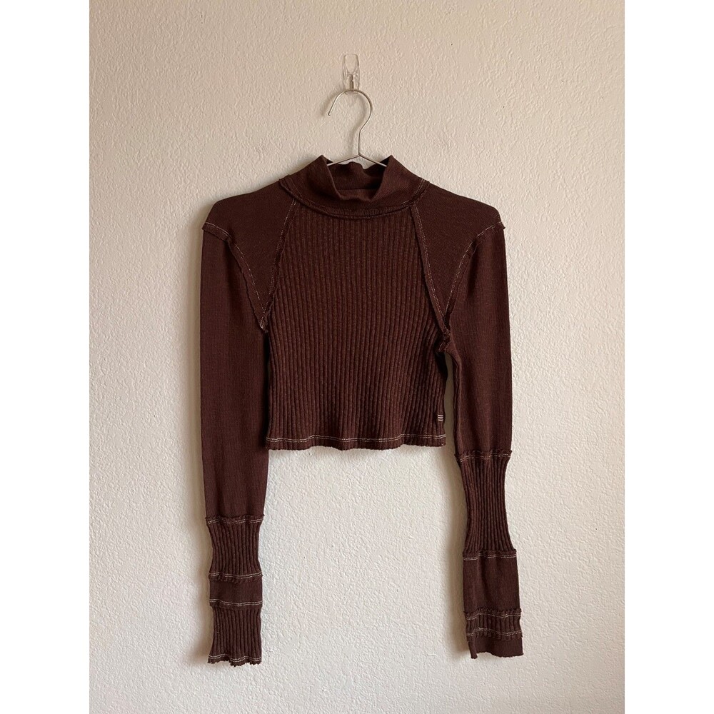 BDG Messi Seamed Mock Neck Top in Brown Size LARGE